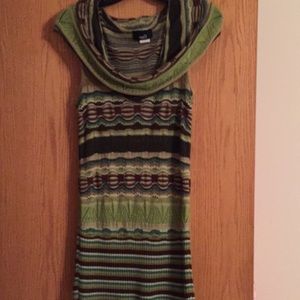 Sleeveless cowl top
